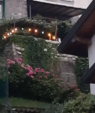 The Nest - Lovely With Private Garden * Lezzeno