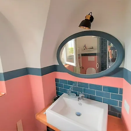 The Nest - Lovely With Private Garden Lejlighed Lezzeno